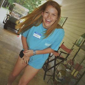 Meet your Posher, Leeanna